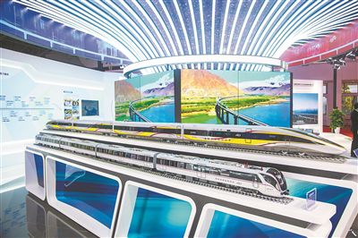耀世：中国国际现代化铁路技术装备展开幕